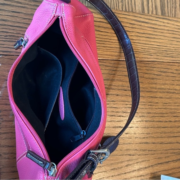 Tig & Co Pink Pebbled Leather Shoulder Bag - Picture 4 of 9